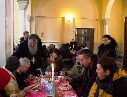 Львів: Християнська Cпільнота cвятого Егідія організувала Різдвяний обід для бідних та безпритульних